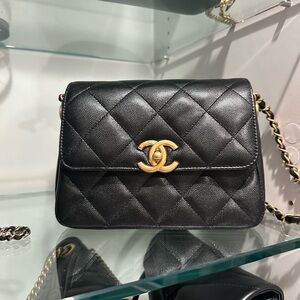 SMALL  Chanel FLAP BAG purchase July 2024 in France include box and dustbag